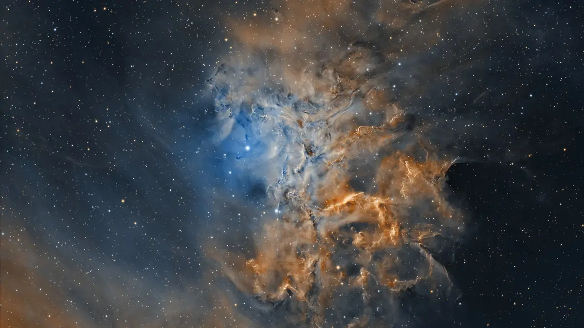 Flaming Star Nebula, IC 405