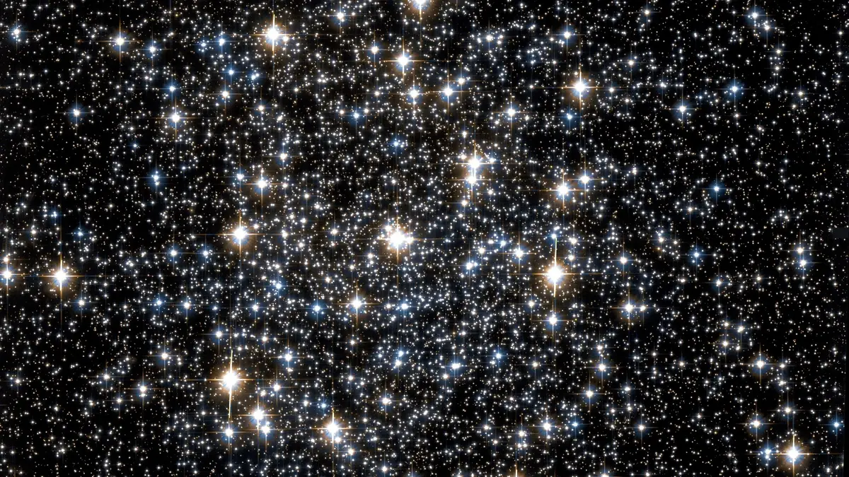 NGC 3201 Hubble WikiSky
