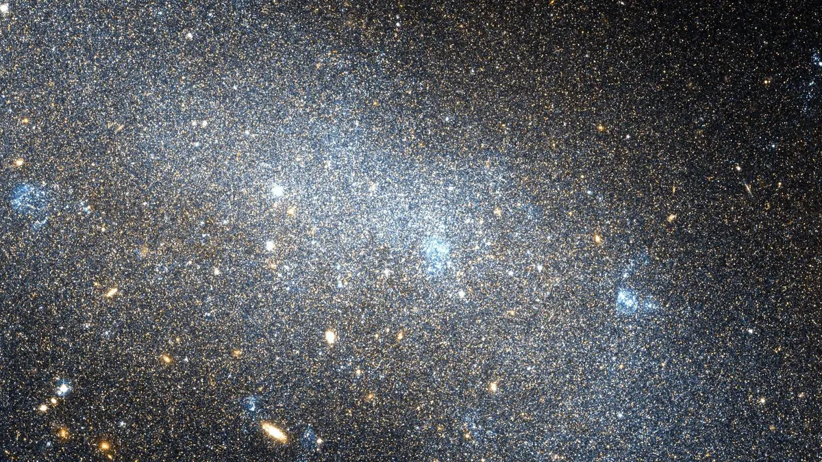 IC 2574 Hubble WikiSky