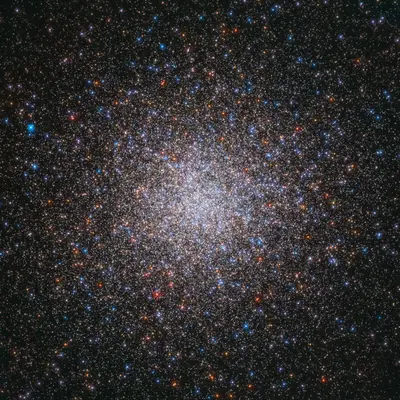 Messier 2 globular cluster (Hubble)