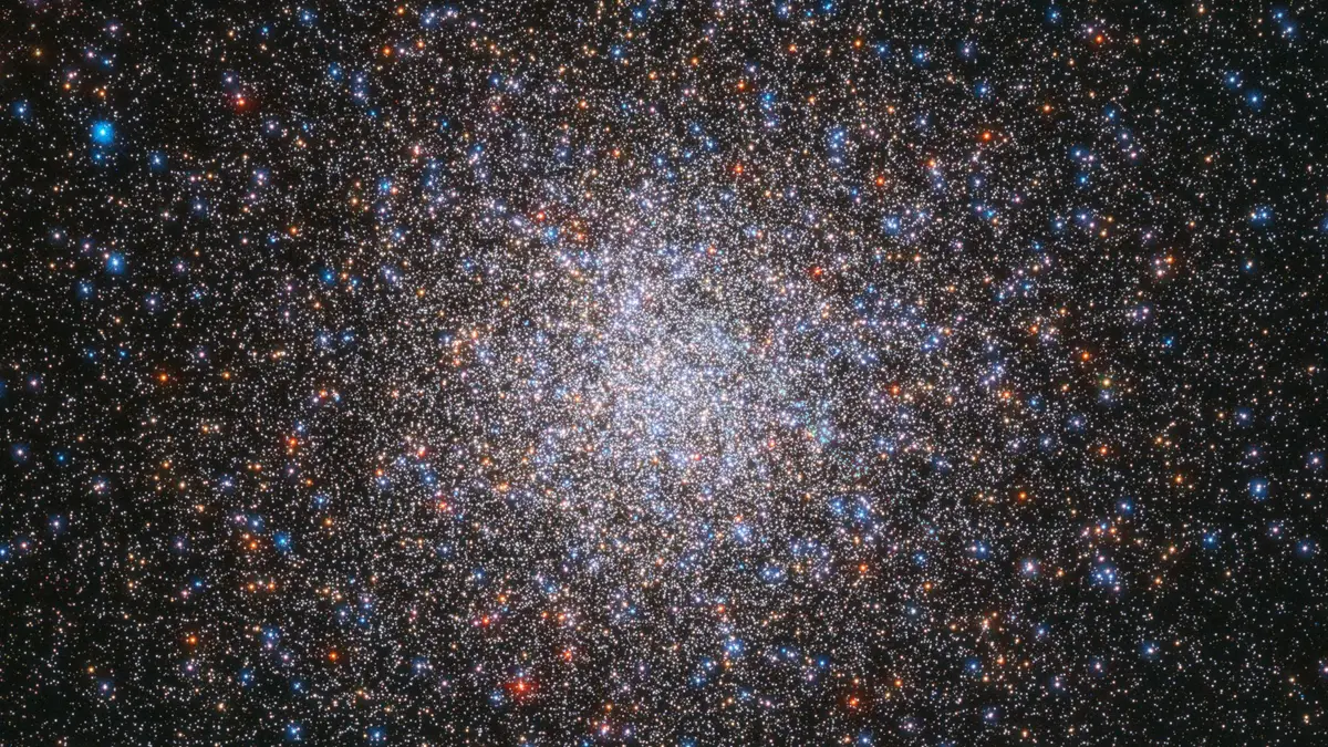 Messier 2 globular cluster (Hubble)