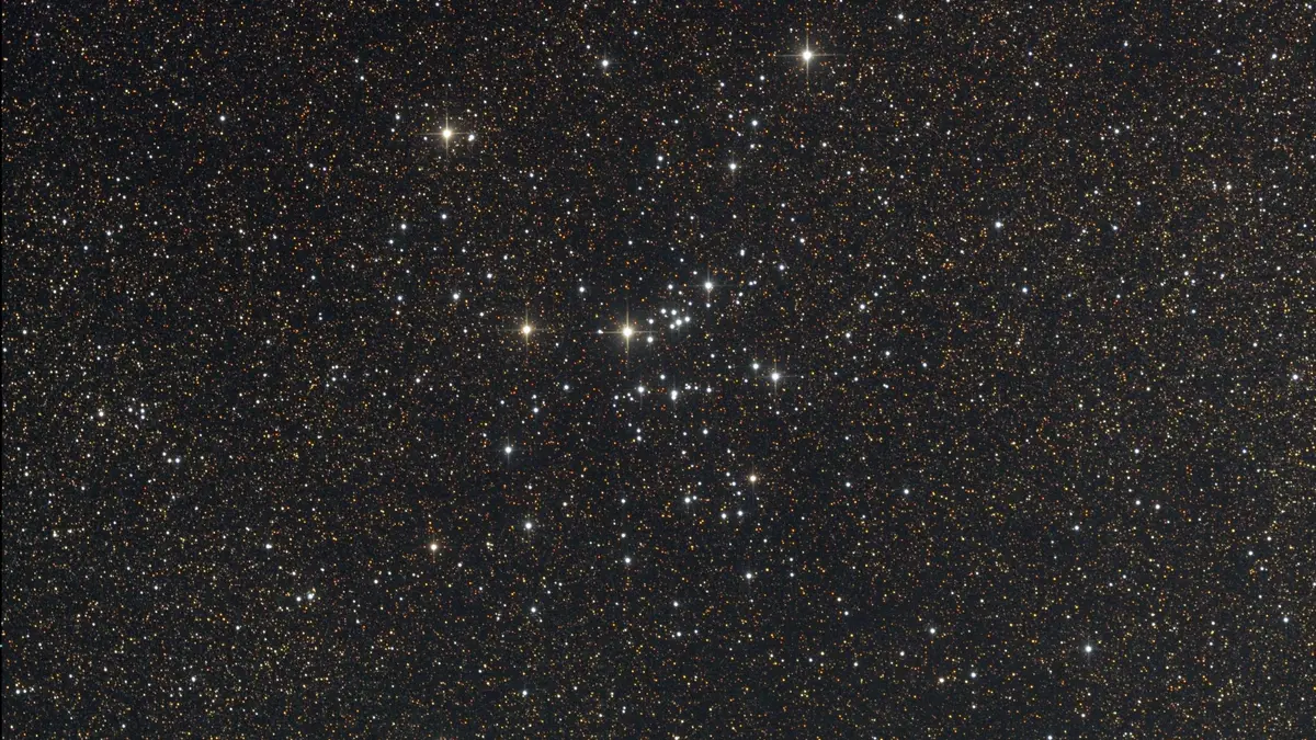 M025