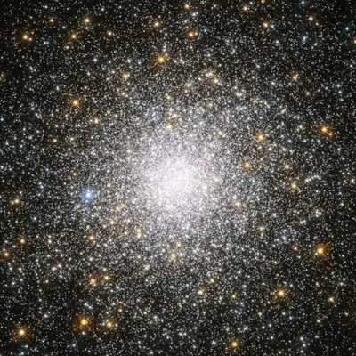 Crowded cluster Messier 75