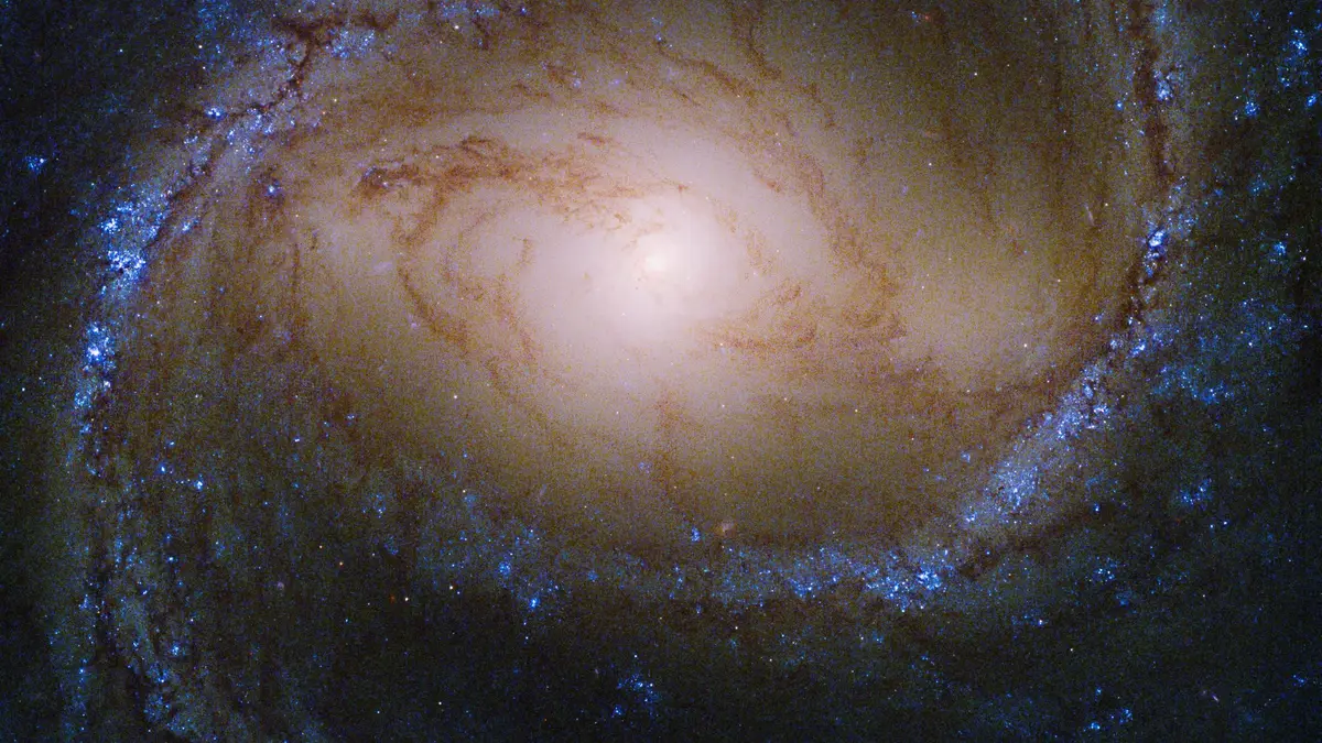 M91 wfc3 4 crop v2 final