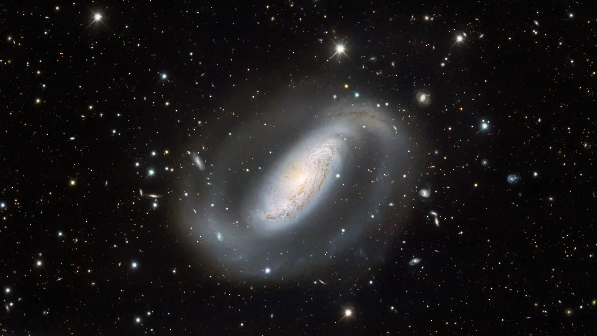 The Many Layers of NGC 1808 (iotw2320a)
