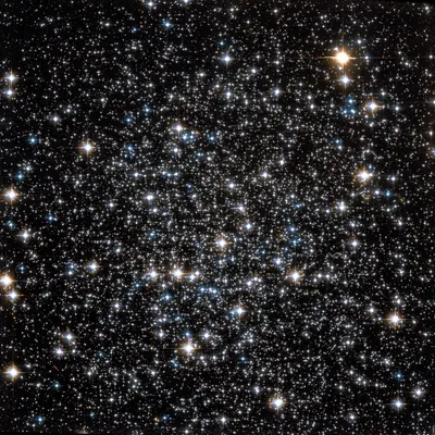 NGC 288 Hubble WikiSky