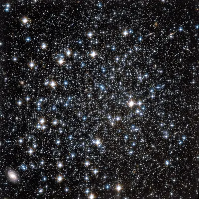 NGC 5466 Hubble WikiSky
