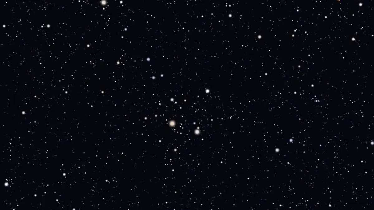 NGC 7686