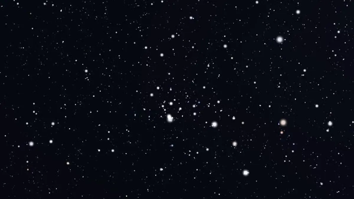 NGC 957